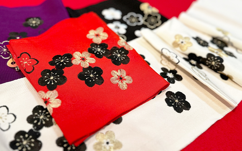 刺繍半衿