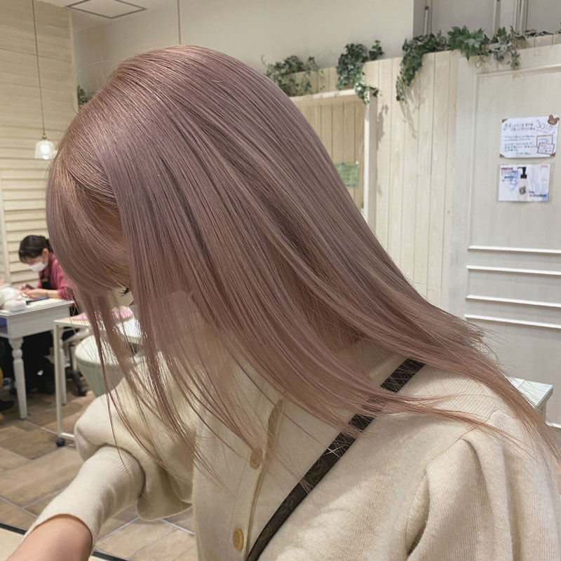 ピンクベージュ　和服