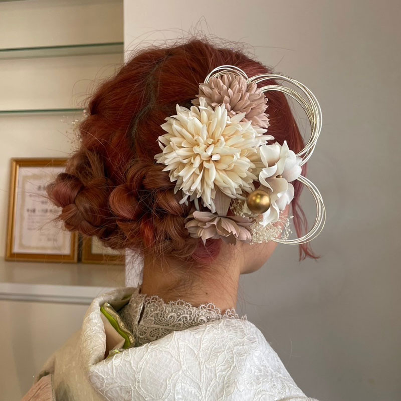 アップヘアスタイル 成人式ヘアスタイル 卒業式ヘアスタイル 赤茶色
