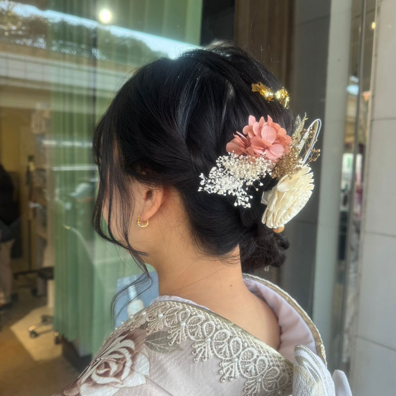 アップヘアスタイル 成人式ヘアスタイル 卒業式ヘアスタイル 上品なまとめ髪